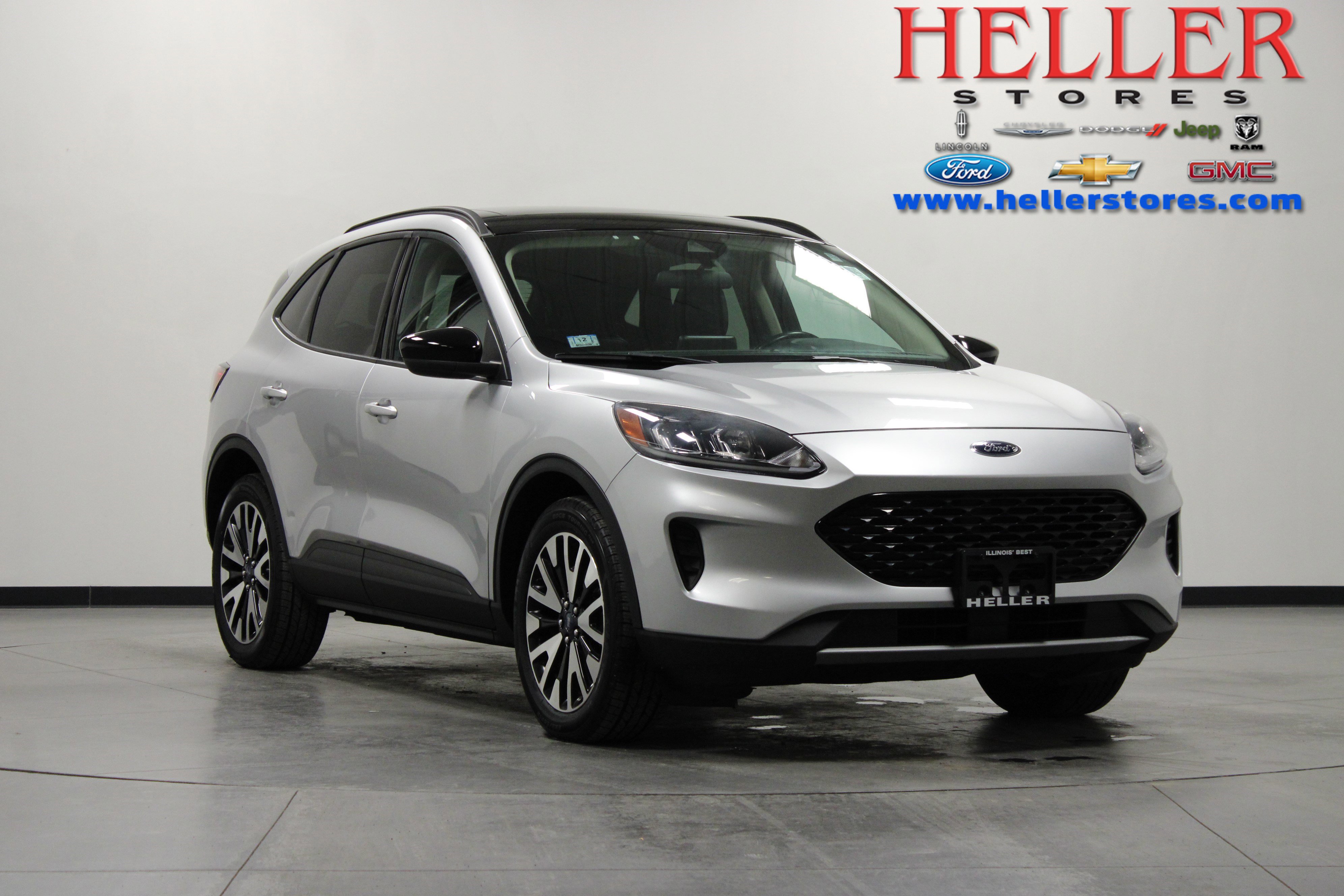 Used 2020 Ford Escape SE Sport image 1