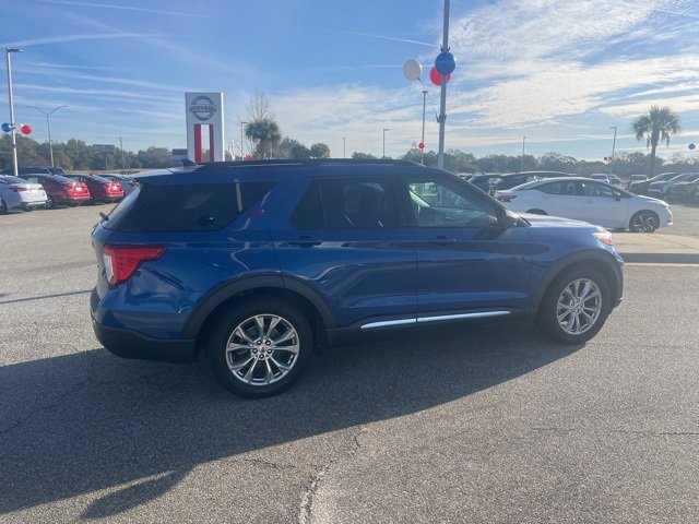 Used 2021 Ford Explorer XLT w/ Equipment Group 202A image 5