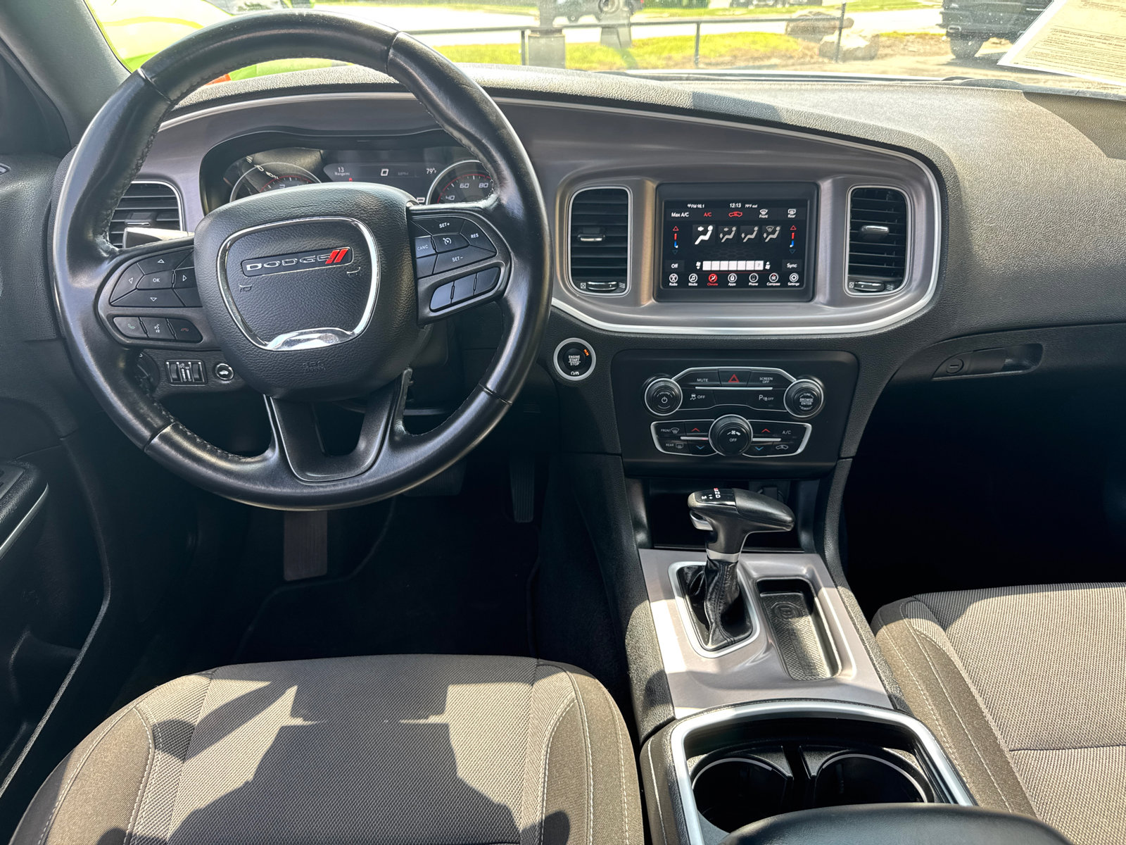 Used 2022 Dodge Charger SXT image 8