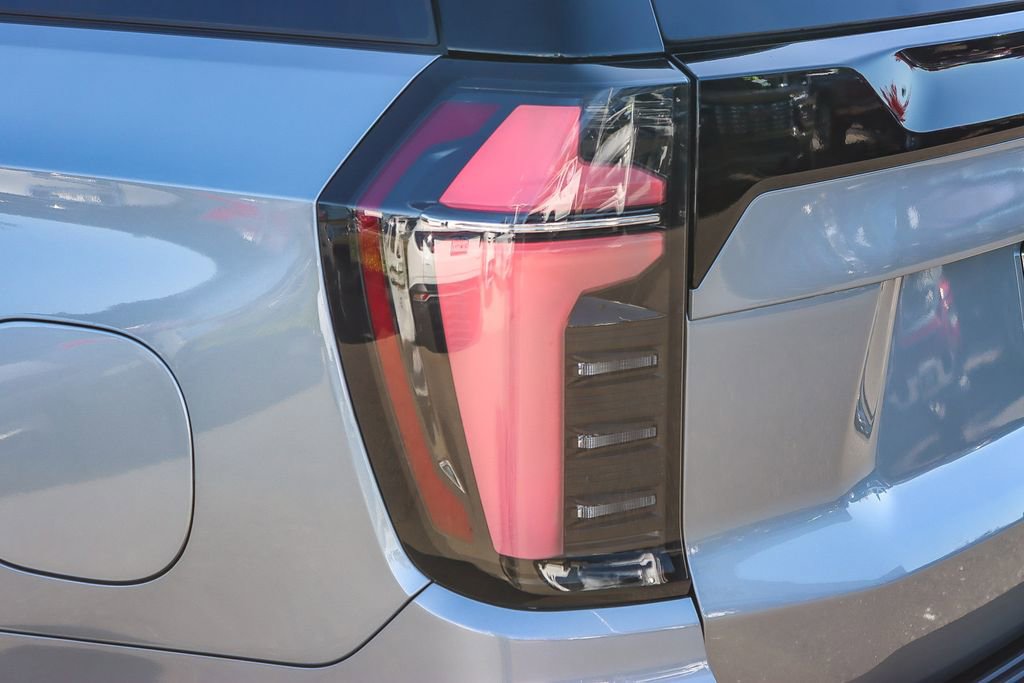 Used 2025 Chevrolet Tahoe Premier image 8
