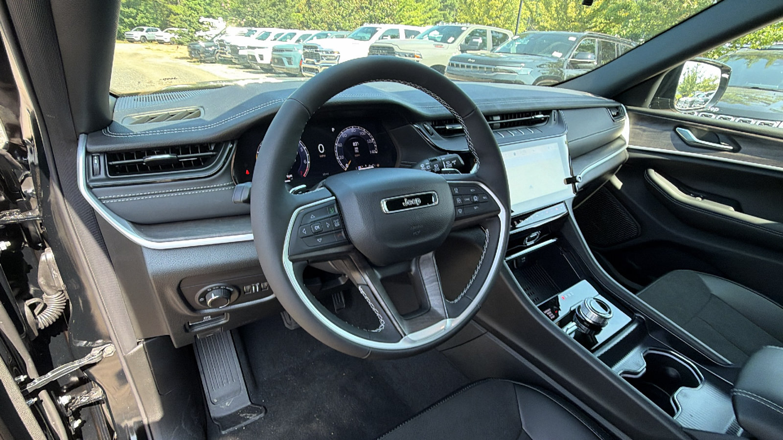 New 2026 Jeep Grand Cherokee Altitude AWD/4WD image 21