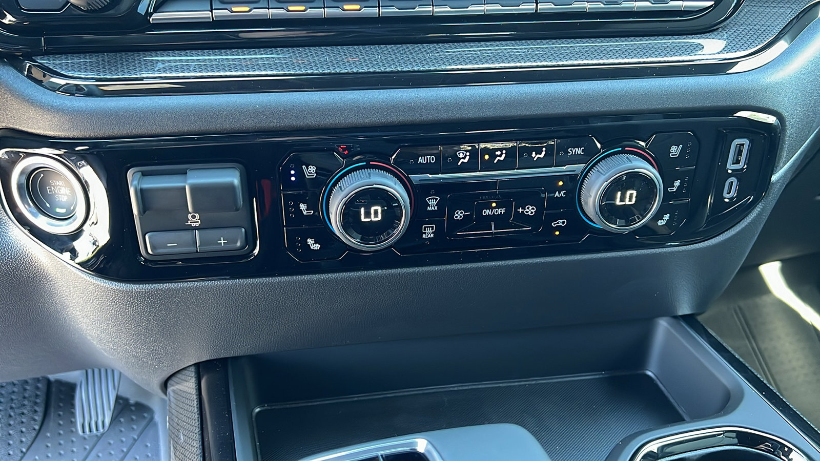 New 2026 Chevrolet Silverado 1500 ZR2 image 25