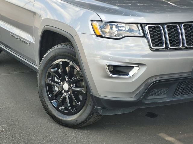 Certified 2021 Jeep Grand Cherokee Laredo AWD/4WD image 3