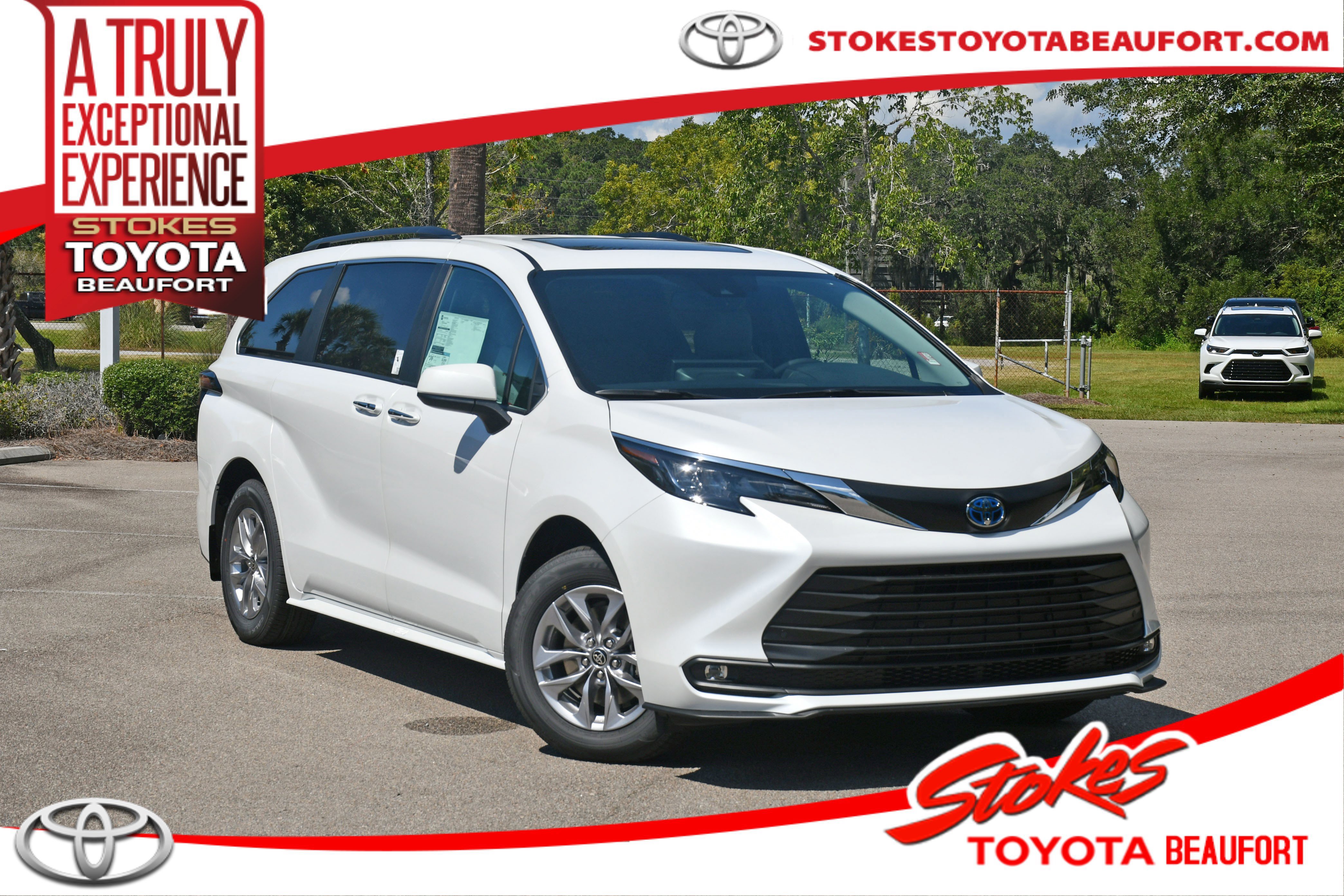 New 2025 Toyota Sienna XLE
