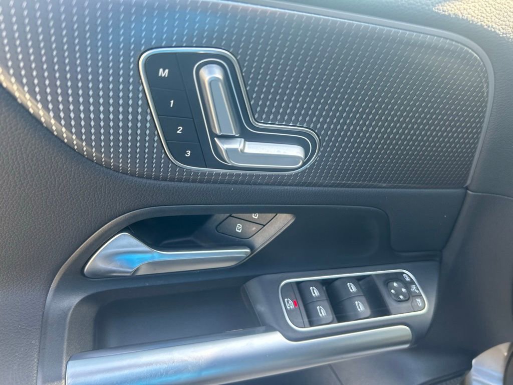 Used 2023 Mercedes-Benz GLA 250 image 49