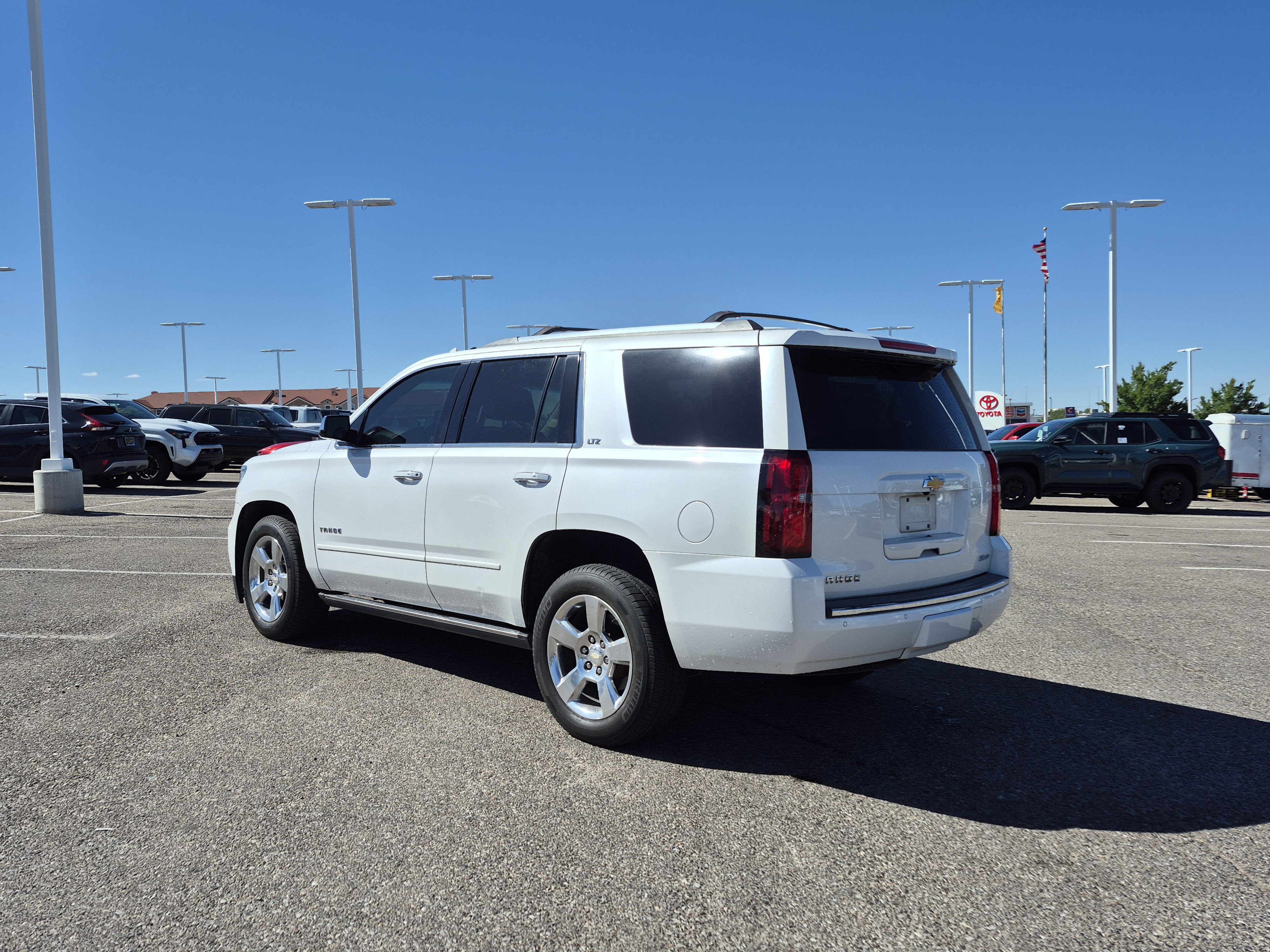 Used 2016 Chevrolet Tahoe LTZ AWD/4WD image 3