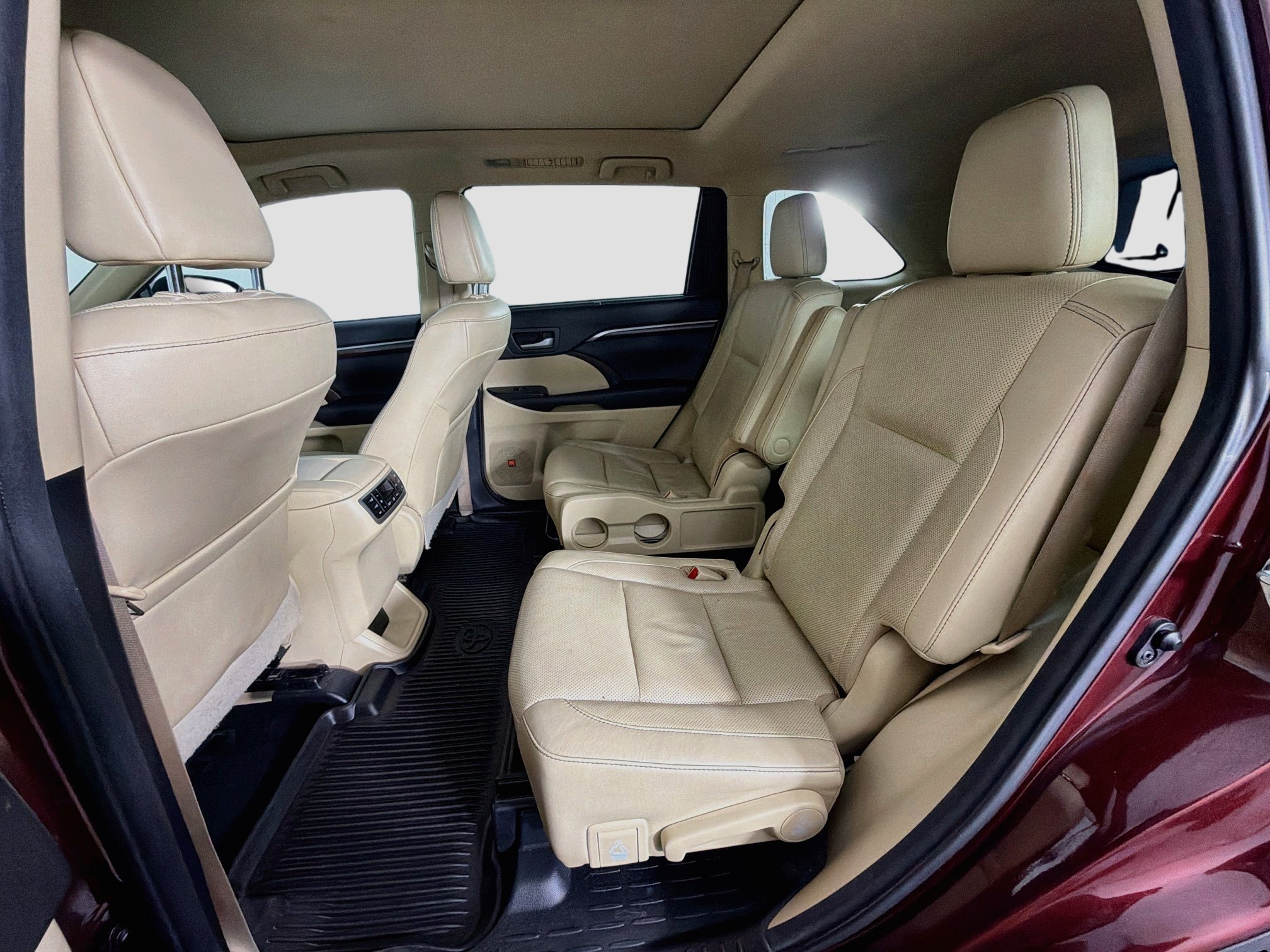 Used 2016 Toyota Highlander Limited Platinum AWD/4WD image 29