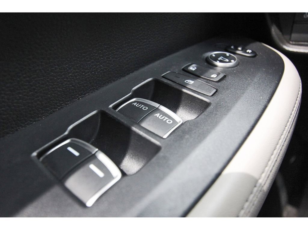 Used 2025 Honda HR-V EX-L image 20