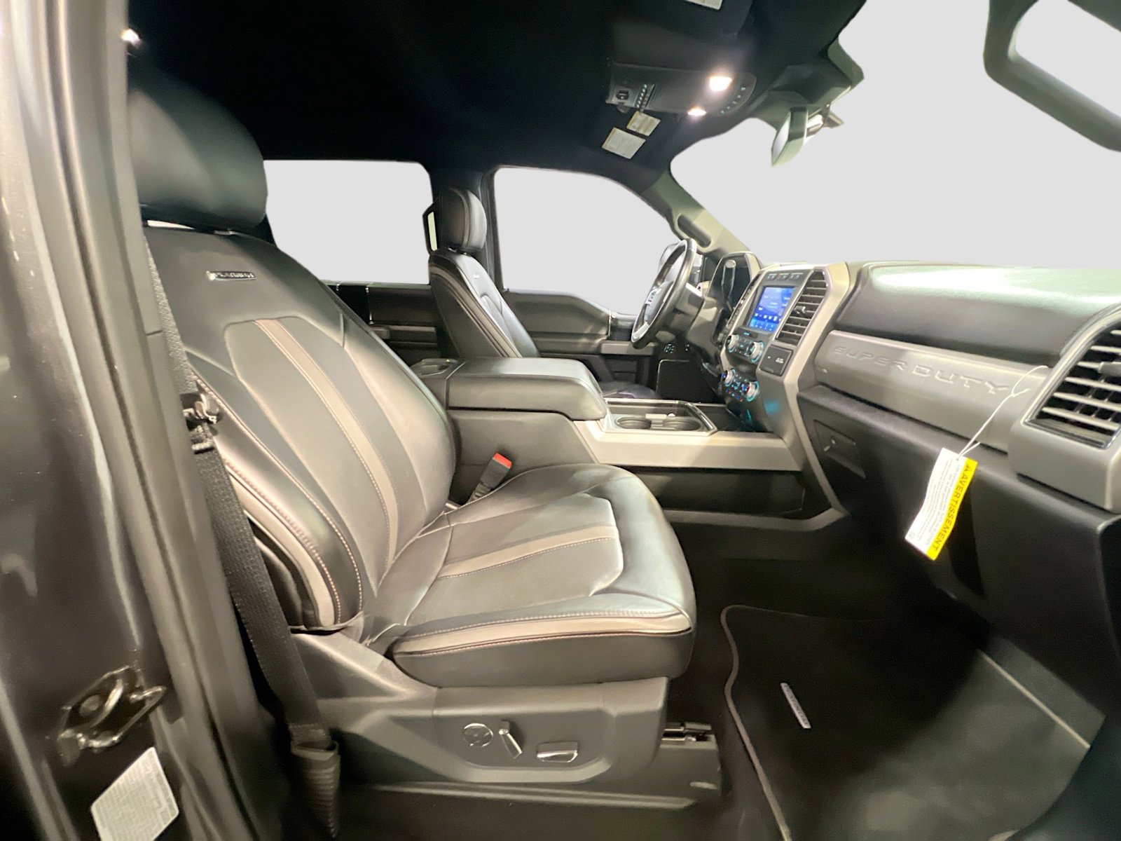 Used 2020 Ford F450 Platinum w/ FX4 Off-Road Package AWD/4WD image 21