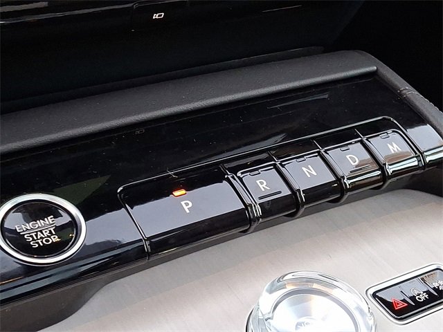 New 2025 Lincoln Navigator Reserve image 13