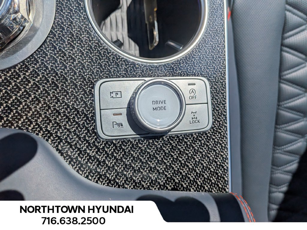 Used 2025 Genesis GV80 3.5T e-SC AWD/4WD image 24