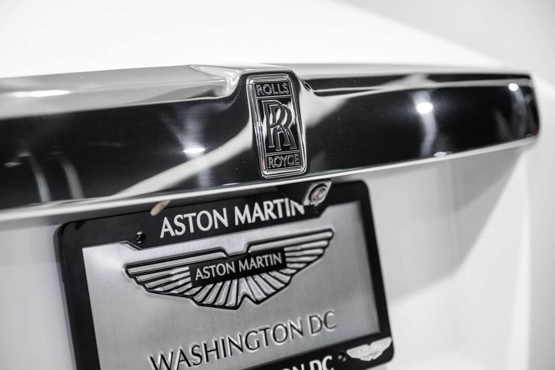 Used 2018 Rolls-Royce Phantom Sedan RWD image 12