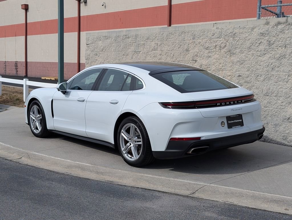 Certified 2025 Porsche Panamera image 4