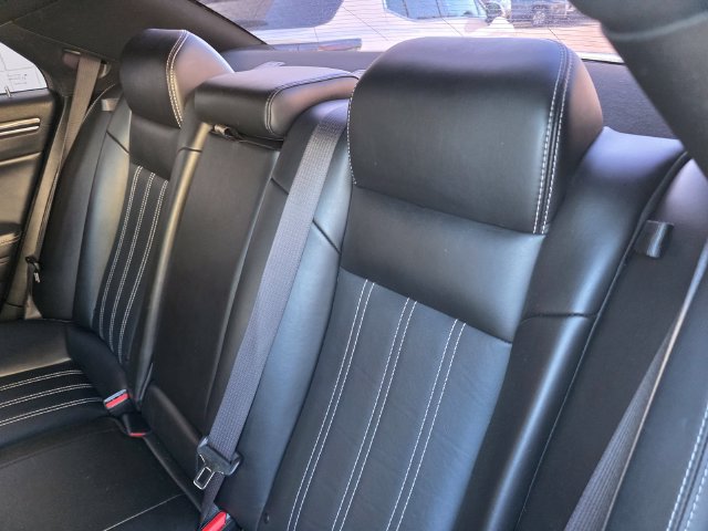 Used 2022 Chrysler 300 S RWD image 13
