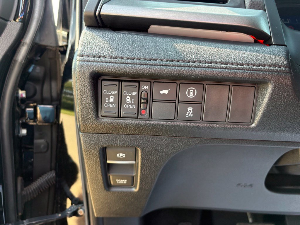 Used 2023 Honda Odyssey Sport image 17