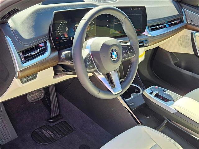 Used 2026 BMW X1 xDrive28i w/ Technology Package image 3