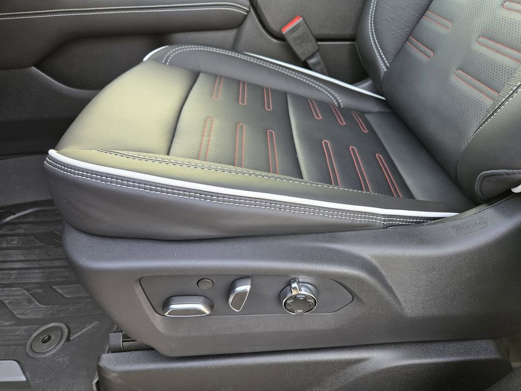 New 2026 GMC Yukon XL AT4 Ultimate w/ LPO, Floor Liner Package image 15