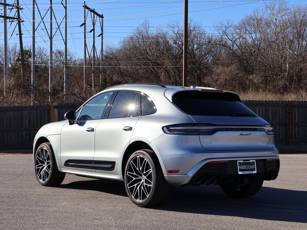 Certified 2026 Porsche Macan Turbo AWD/4WD image 3
