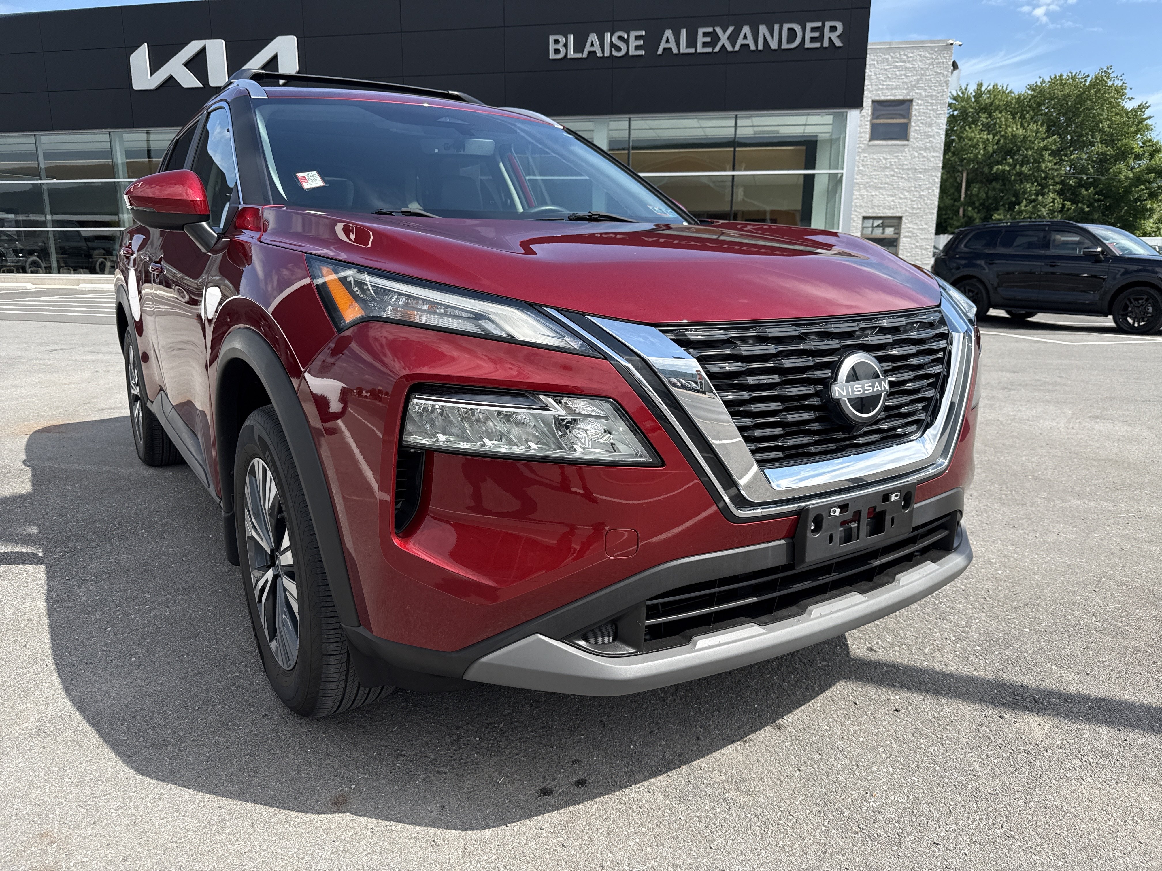 Used 2023 Nissan Rogue SV w/ SV Premium Package