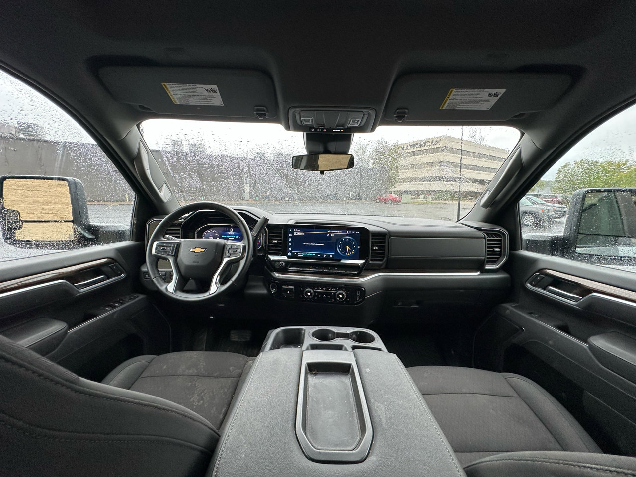 Used 2025 Chevrolet Silverado 2500 LT w/ Convenience Package image 12