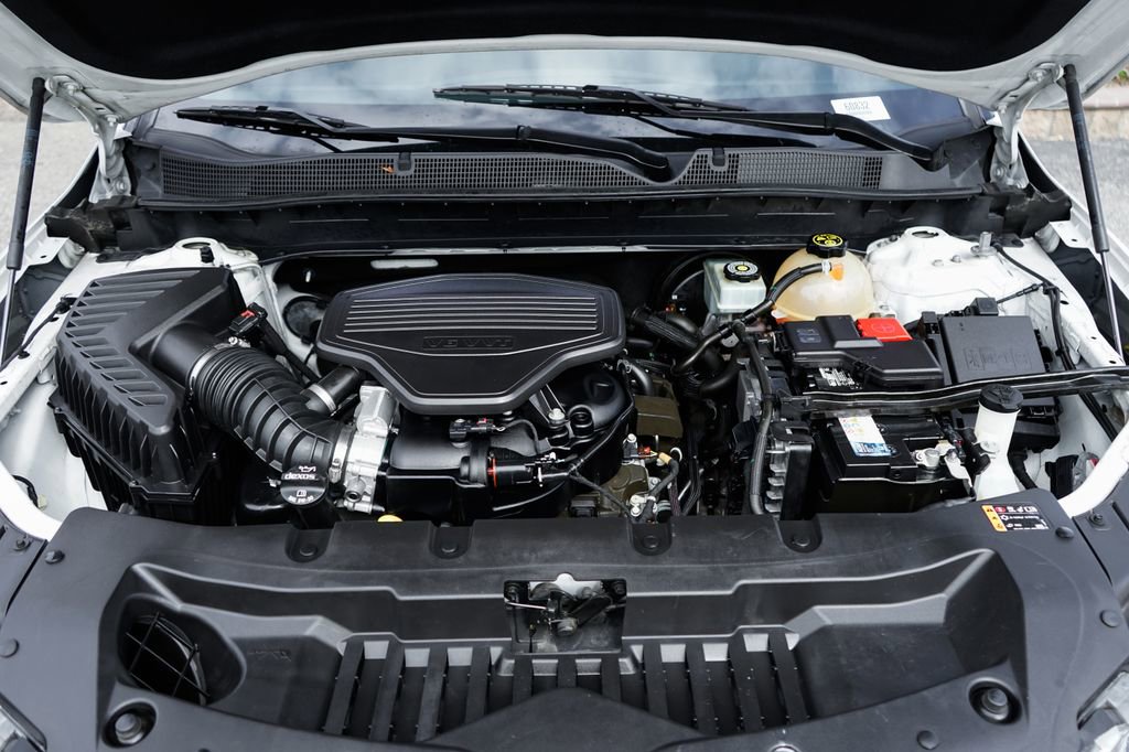 Used 2019 Chevrolet Blazer LT image 12