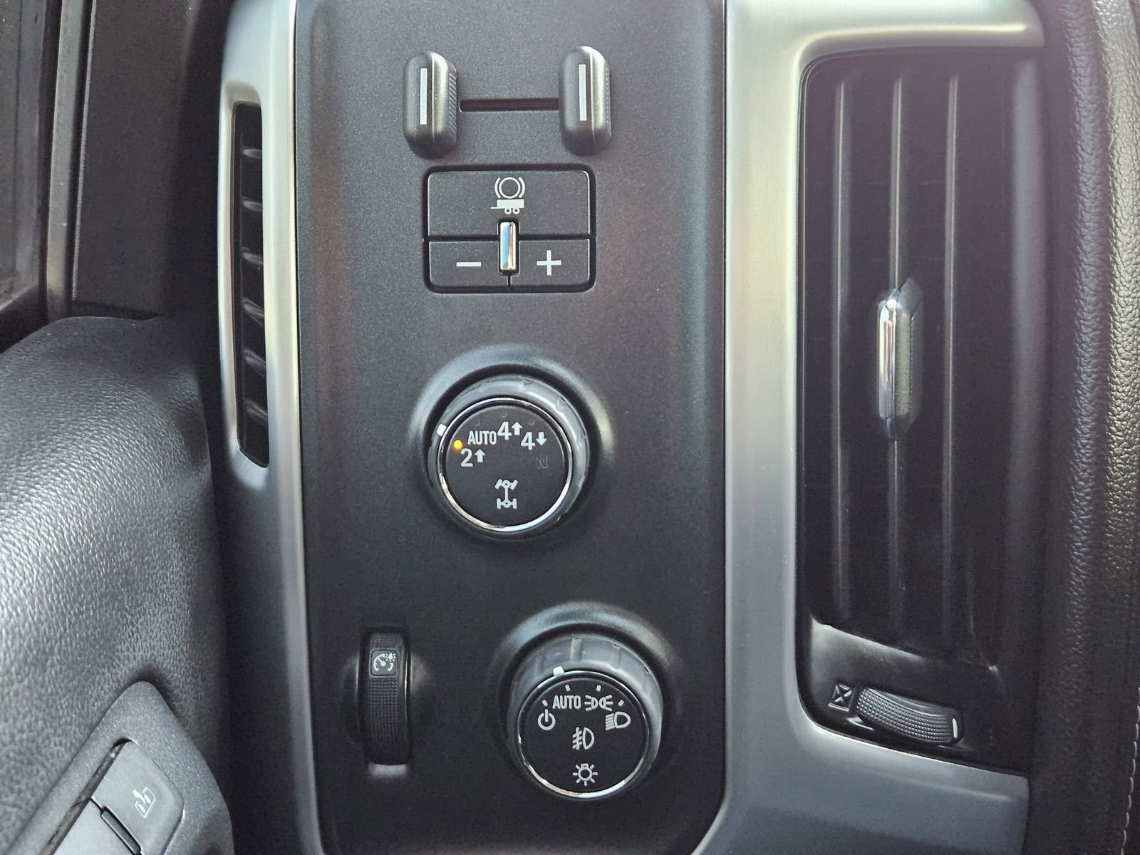 Used 2017 GMC Sierra 1500 SLT w/ Texas SLT Premium Package image 24