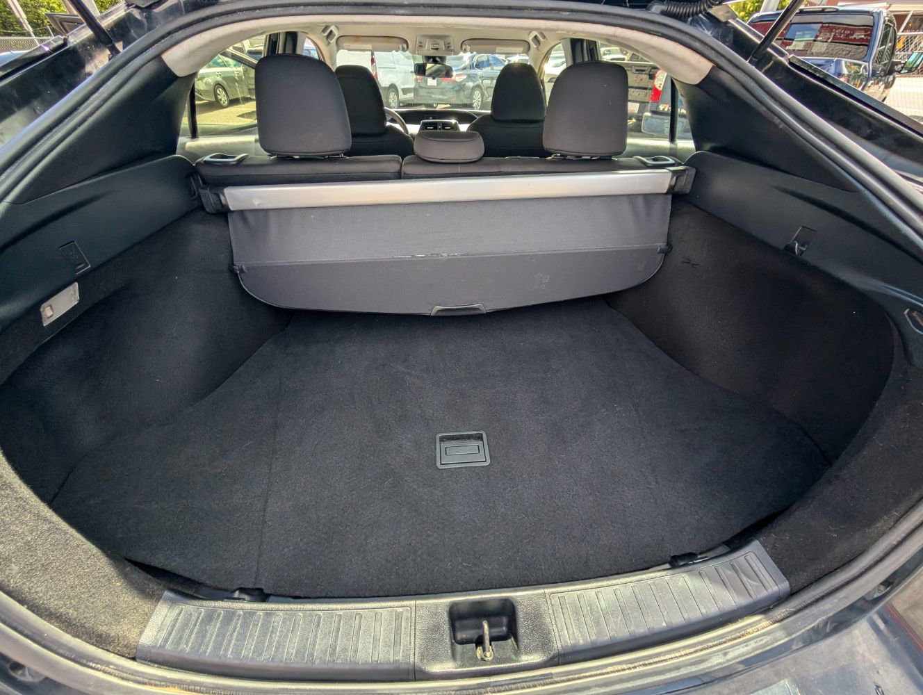 Used 2021 Toyota Prius LE FWD image 19