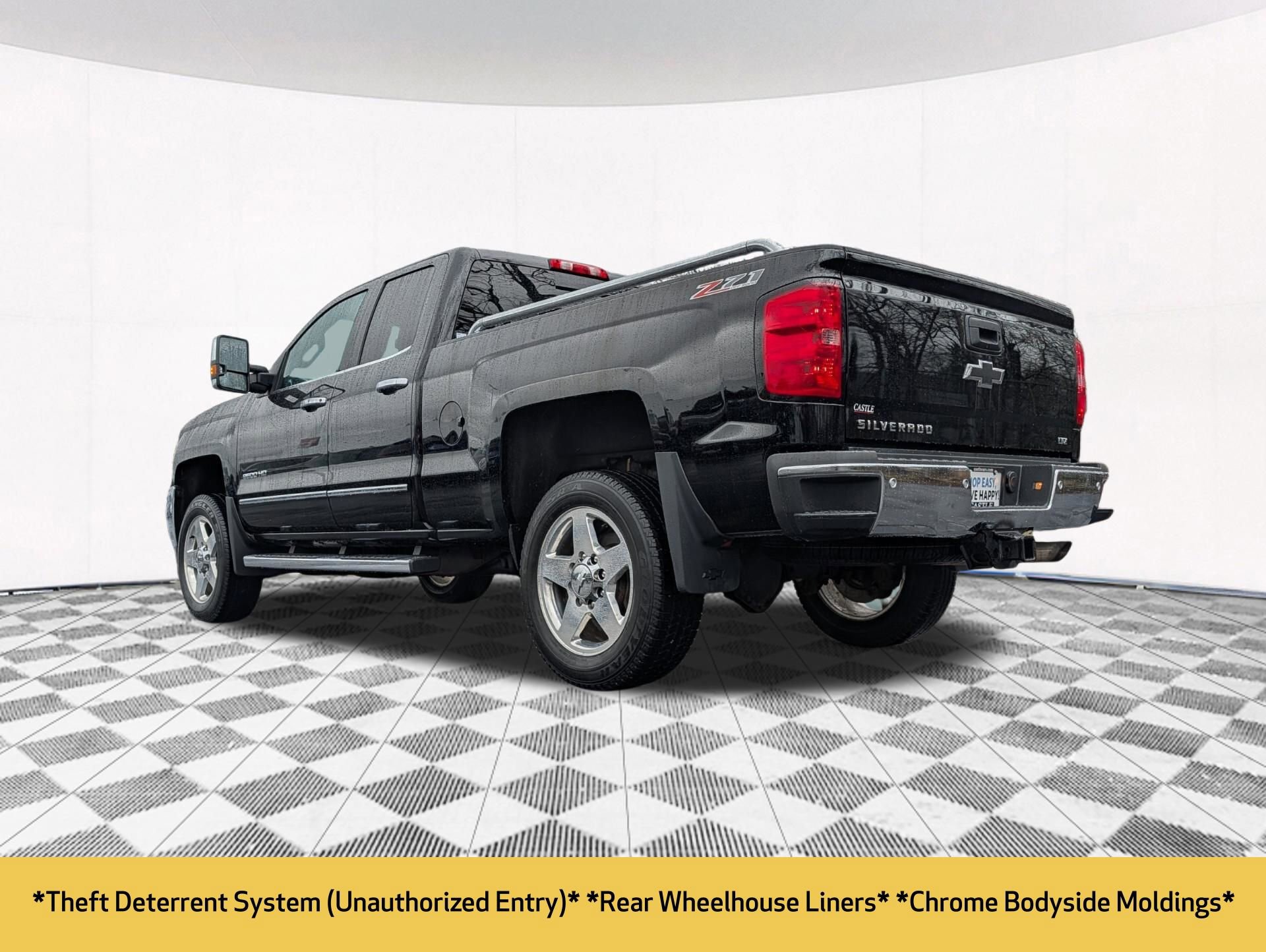 Used 2015 Chevrolet Silverado 2500 LTZ w/ LTZ Plus Package image 14