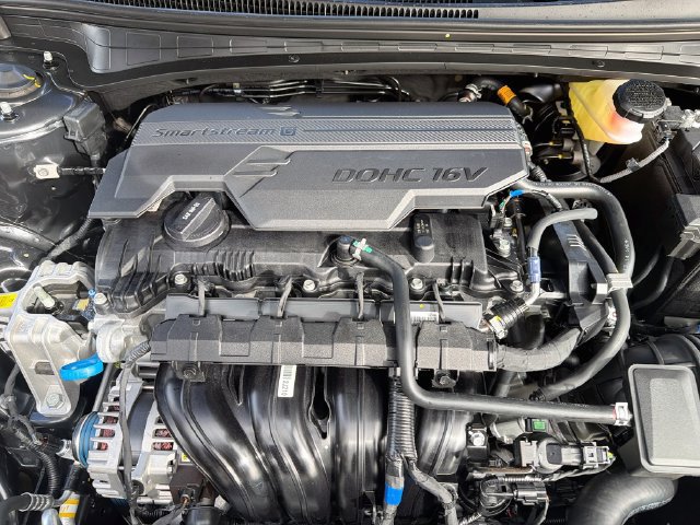 New 2026 Hyundai Elantra SEL Sport FWD image 31