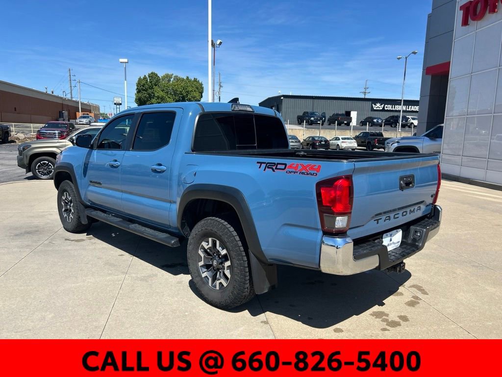 Used 2019 Toyota Tacoma TRD Off-Road AWD/4WD image 11