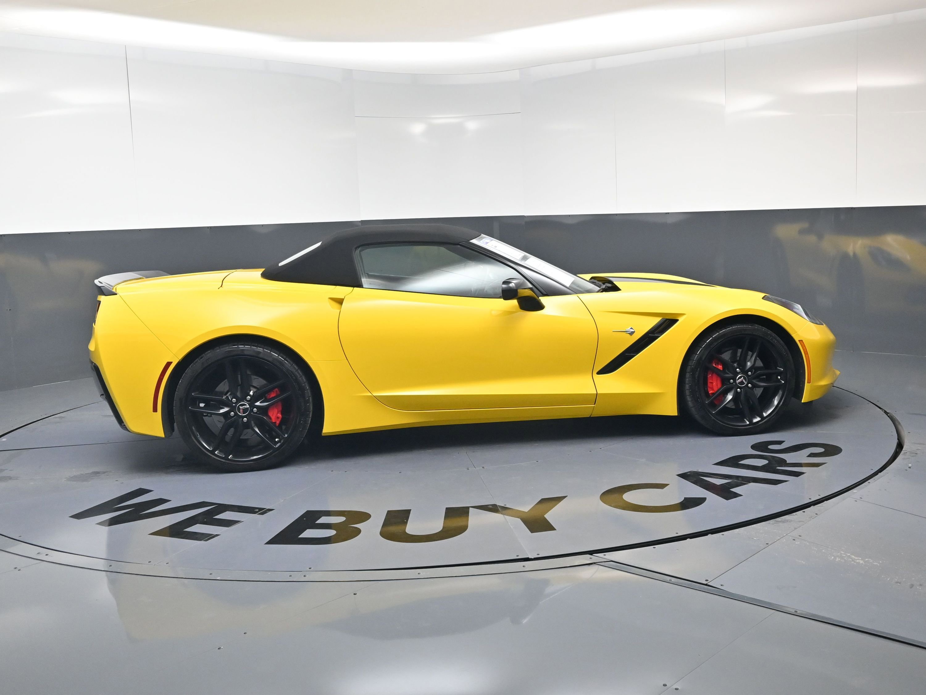 Used 2014 Chevrolet Corvette Stingray Convertible w/ 3LT Preferred Equipment Group RWD image 10