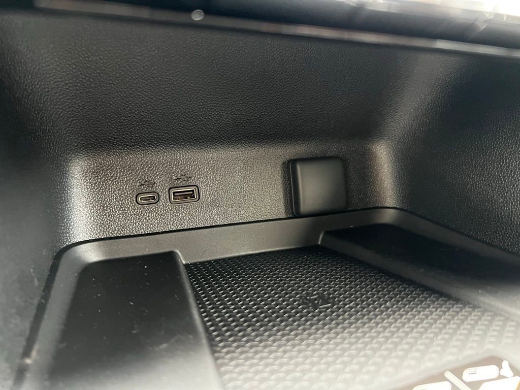 New 2026 Chevrolet Traverse RS image 38