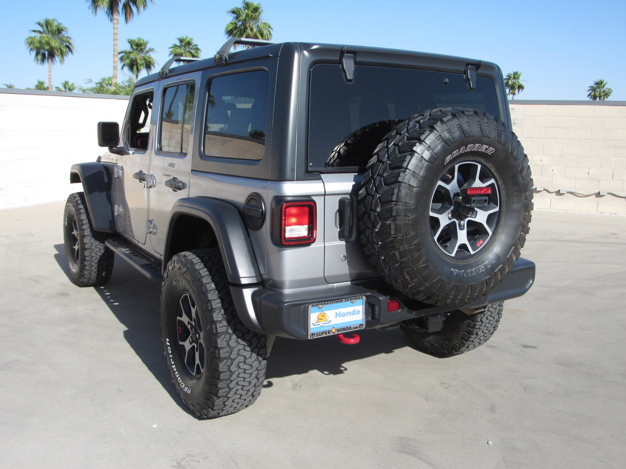 Used 2019 Jeep Wrangler Unlimited Rubicon w/ Cold Weather Group AWD/4WD image 6