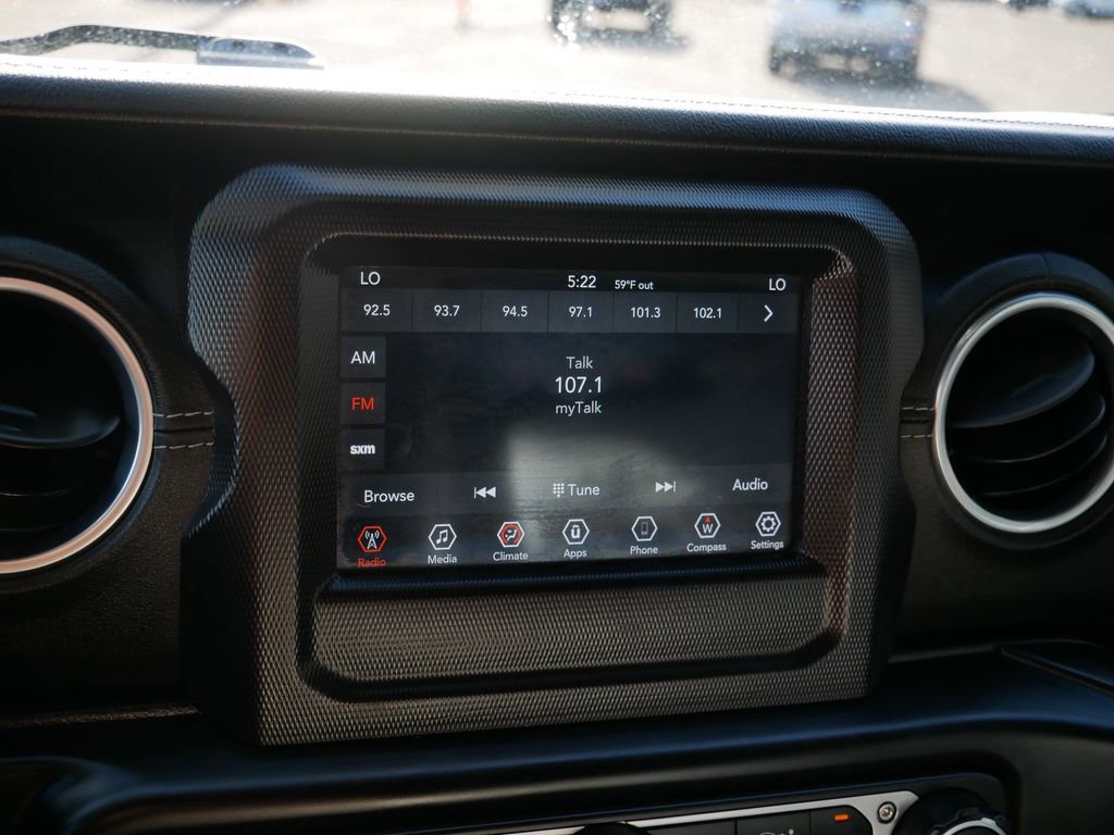 Used 2018 Jeep Wrangler Unlimited Sahara AWD/4WD image 25