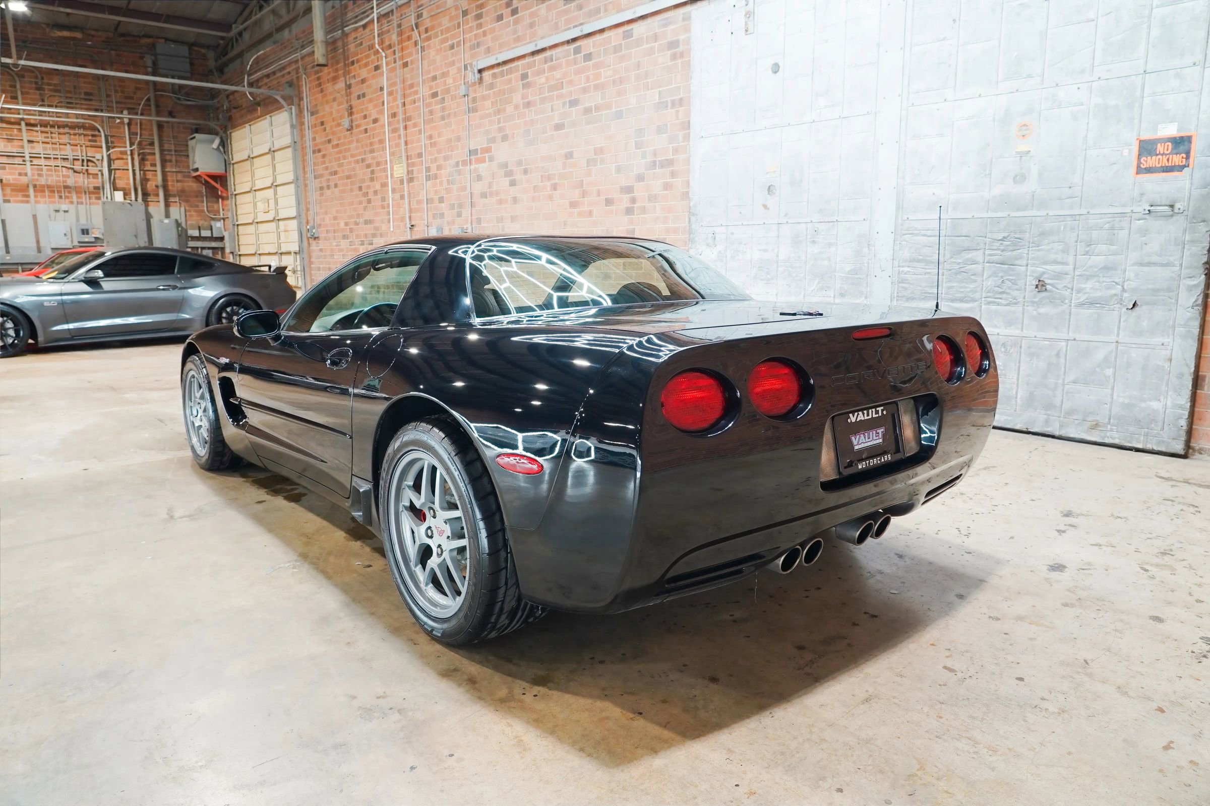 Used 2002 Chevrolet Corvette Z06 w/ Memory Pkg RWD image 12