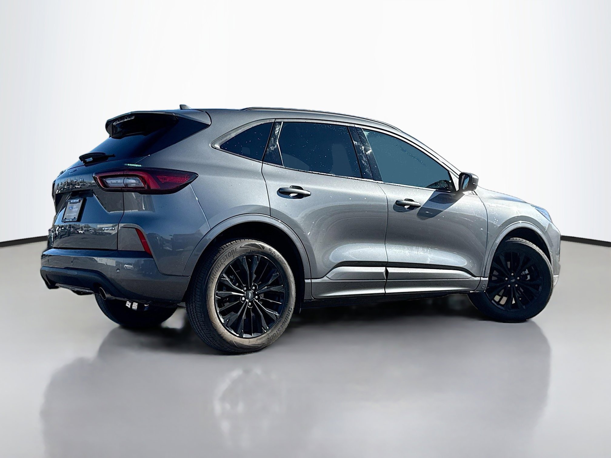 Certified 2023 Ford Escape ST-Line Elite image 2