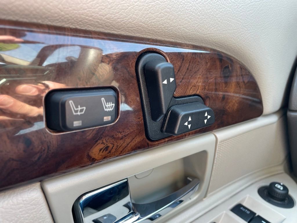 Used 2010 Mercury Grand Marquis LS RWD image 20