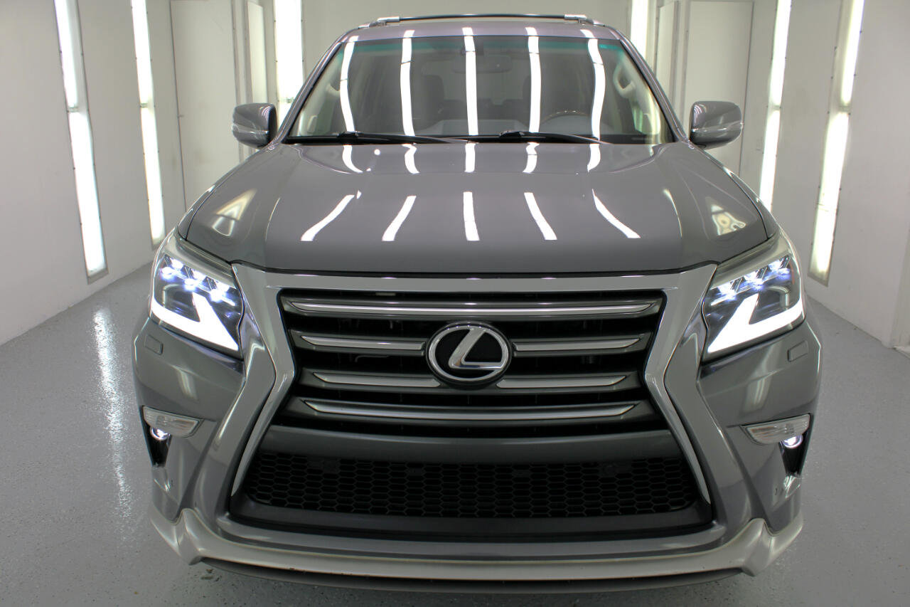 Used 2017 Lexus GX 460 Premium image 3