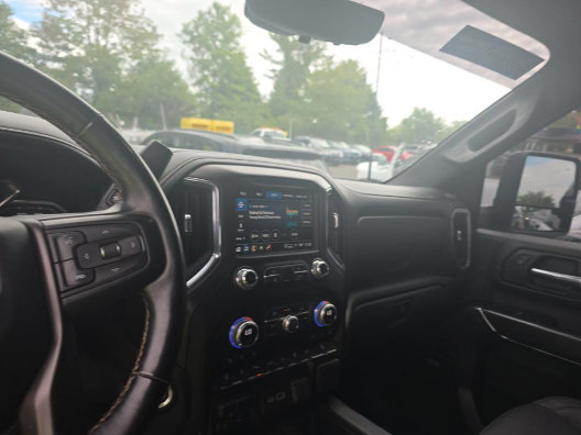 Used 2023 GMC Sierra 2500 AT4 w/ AT4 Preferred Package AWD/4WD image 17