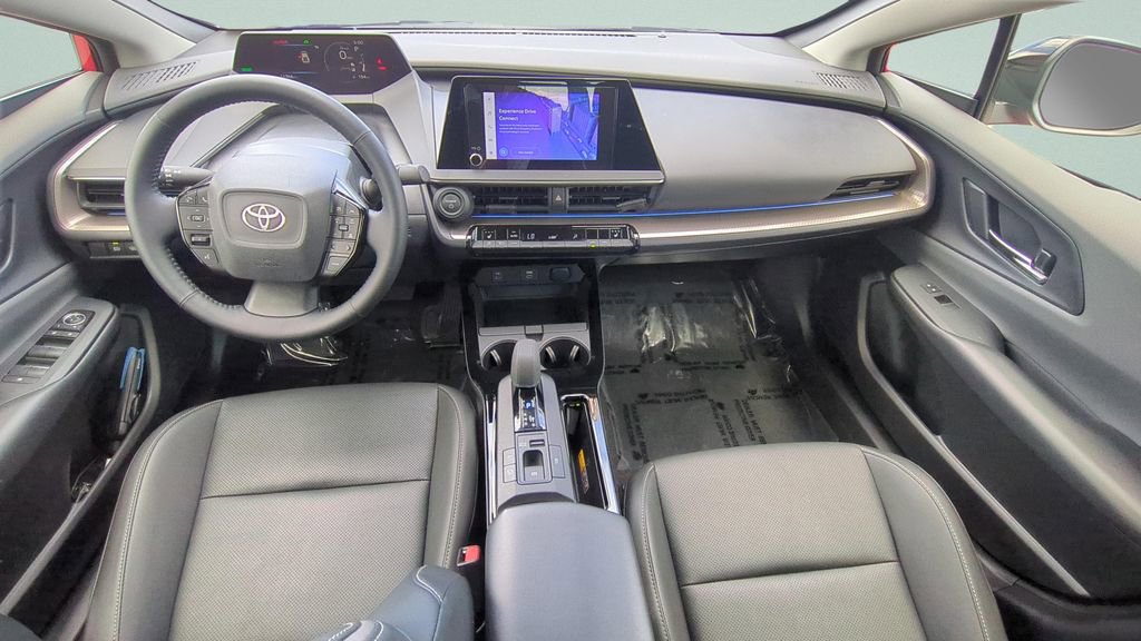 Used 2024 Toyota Prius XLE image 18