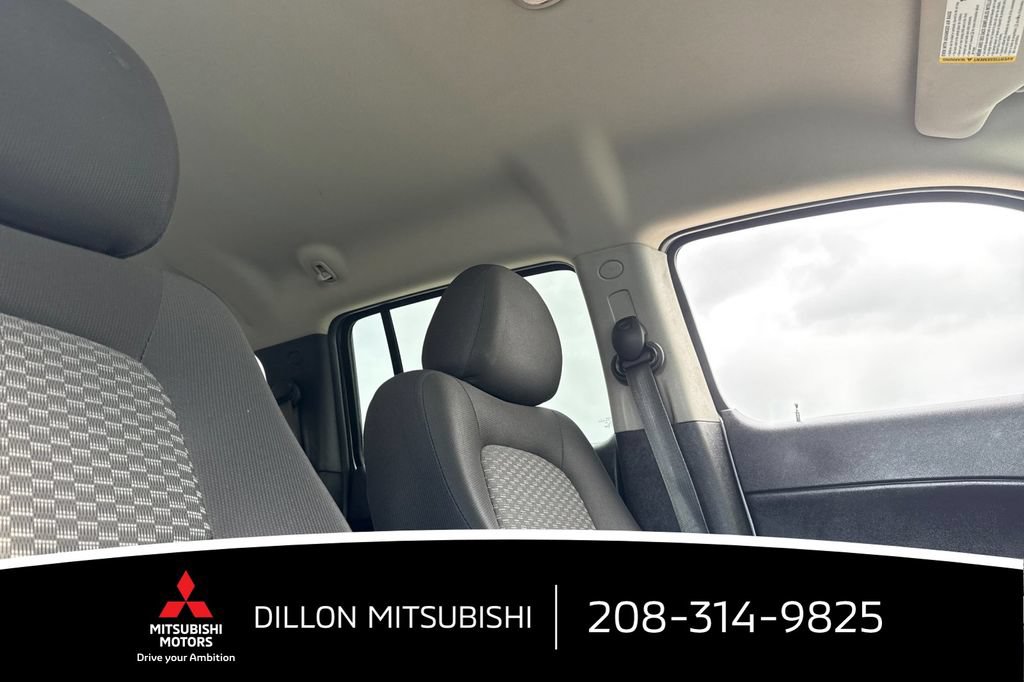 Used 2009 Chevrolet HHR LS FWD image 20