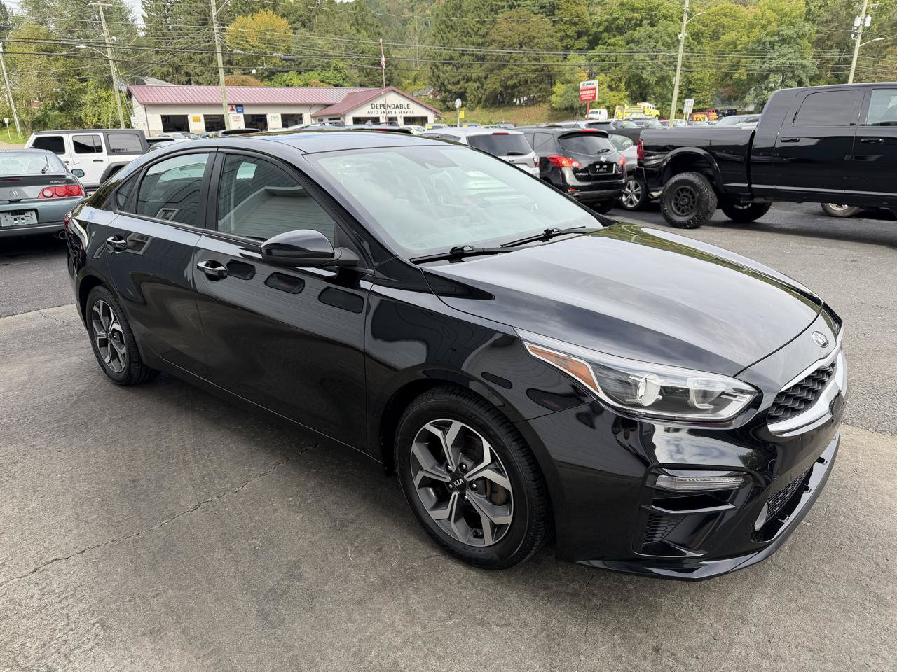 Used 2020 Kia Forte LXS FWD image 3