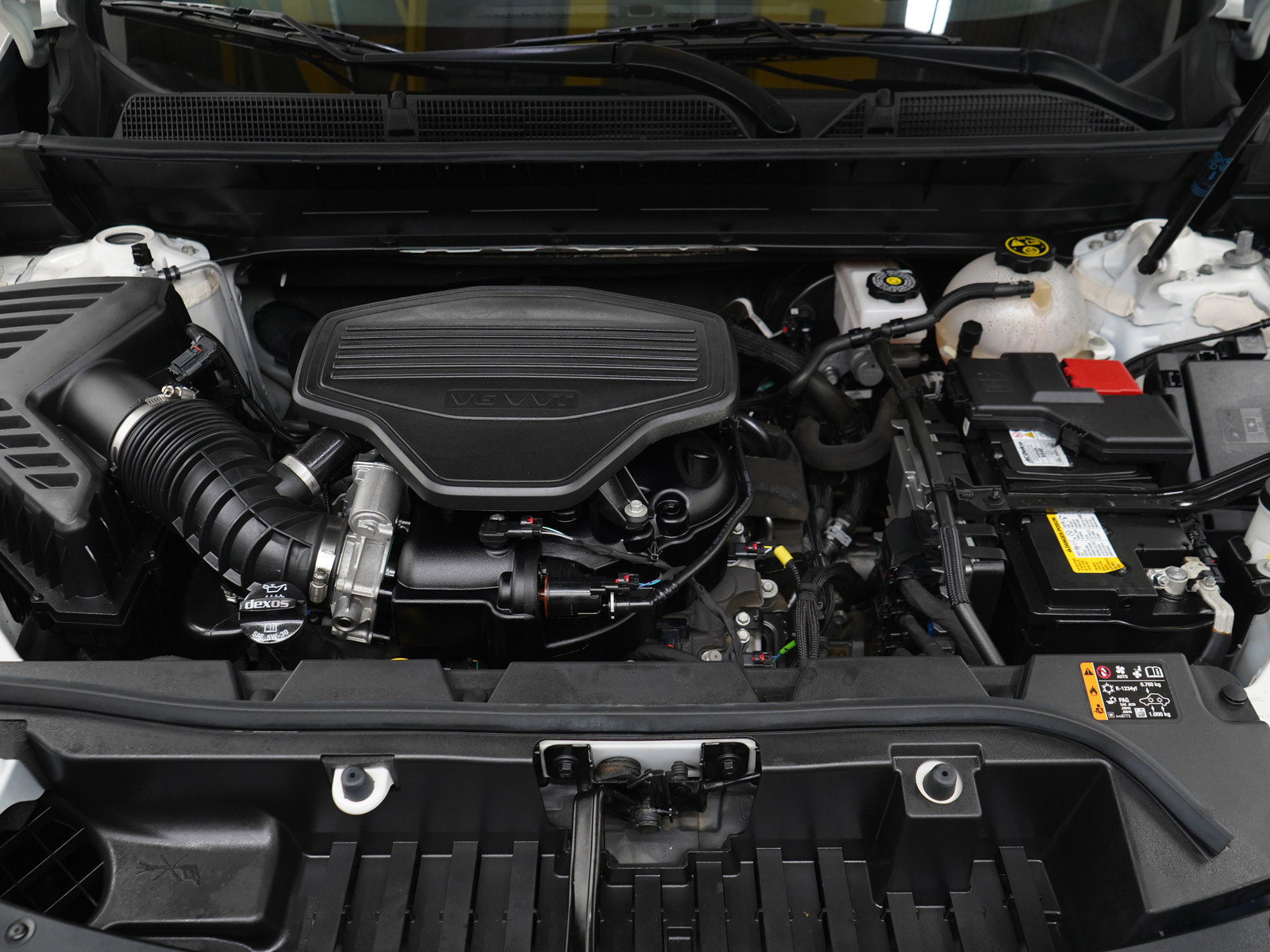 Used 2023 GMC Acadia AT4 w/ Technology Package AWD/4WD image 37