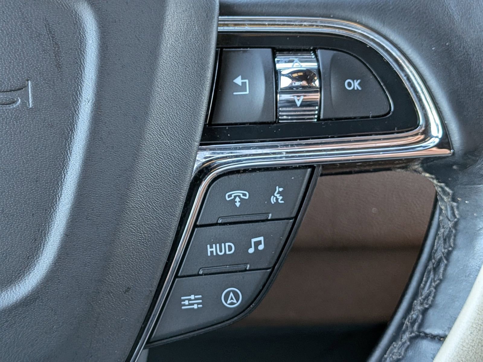 Certified 2022 Lincoln Navigator L Reserve image 31