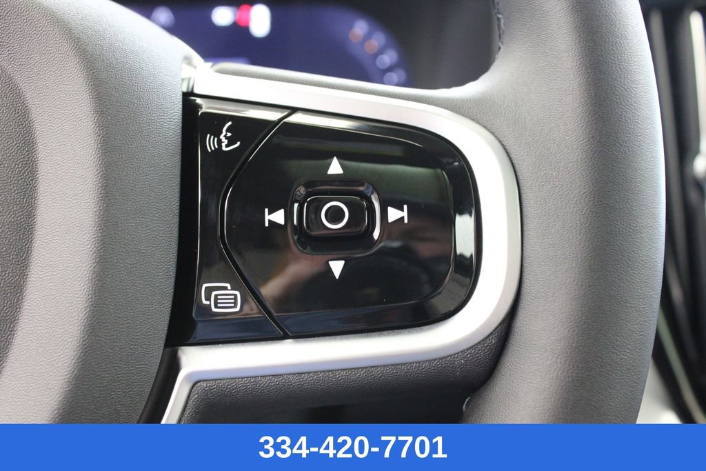 New 2026 Volvo XC90 B6 Plus w/ Protection Package Premier image 28