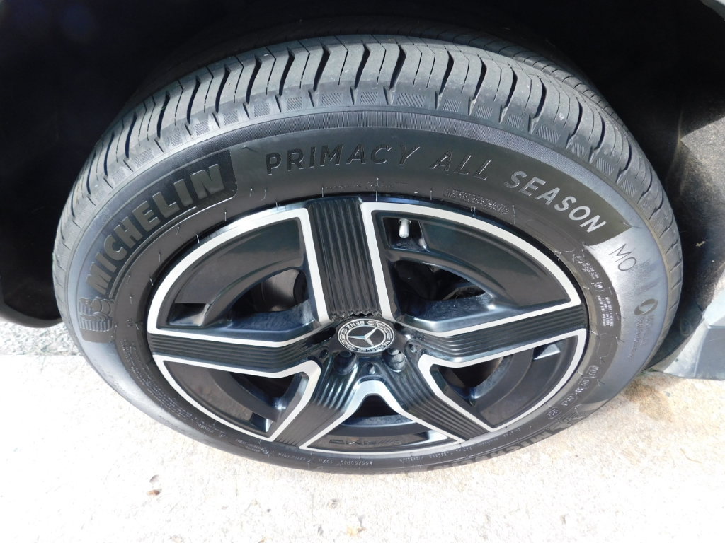 Used 2023 Mercedes-Benz GLC 300 4MATIC image 8