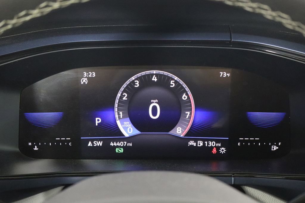 Used 2023 Volkswagen Taos SE w/ Panoramic Sunroof Package image 11