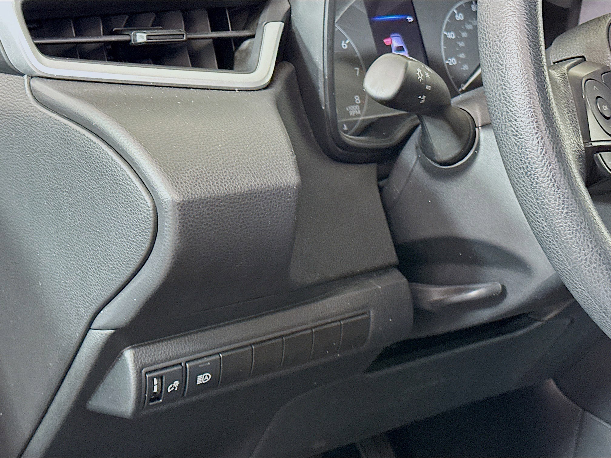 Used 2024 Toyota Corolla LE image 16