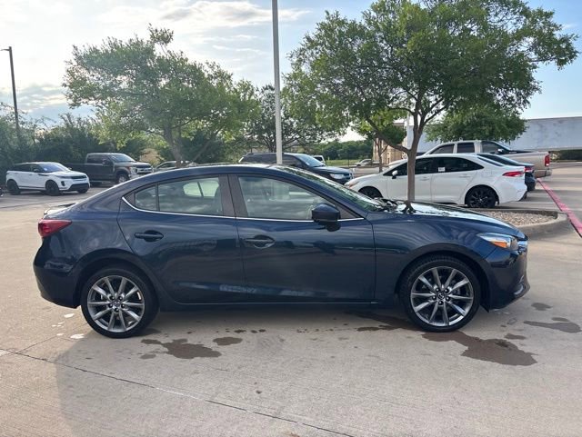Used 2018 MAZDA MAZDA3 Touring FWD image 4