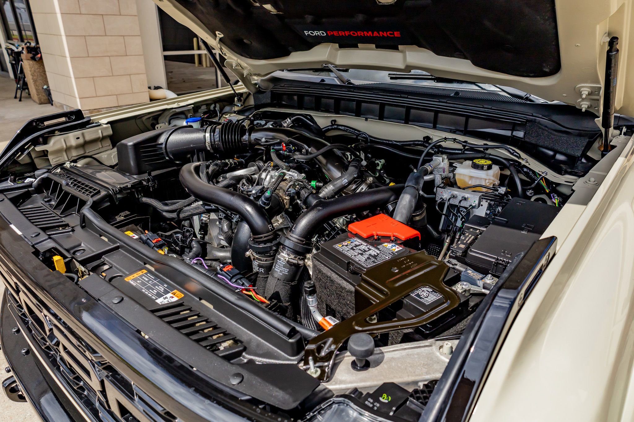 Used 2025 Ford Bronco Raptor AWD/4WD image 40